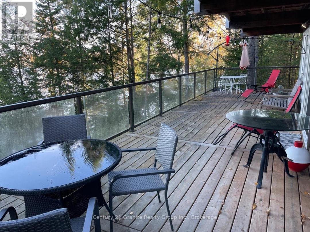 1038 BROKEN PADDLE ROAD, 