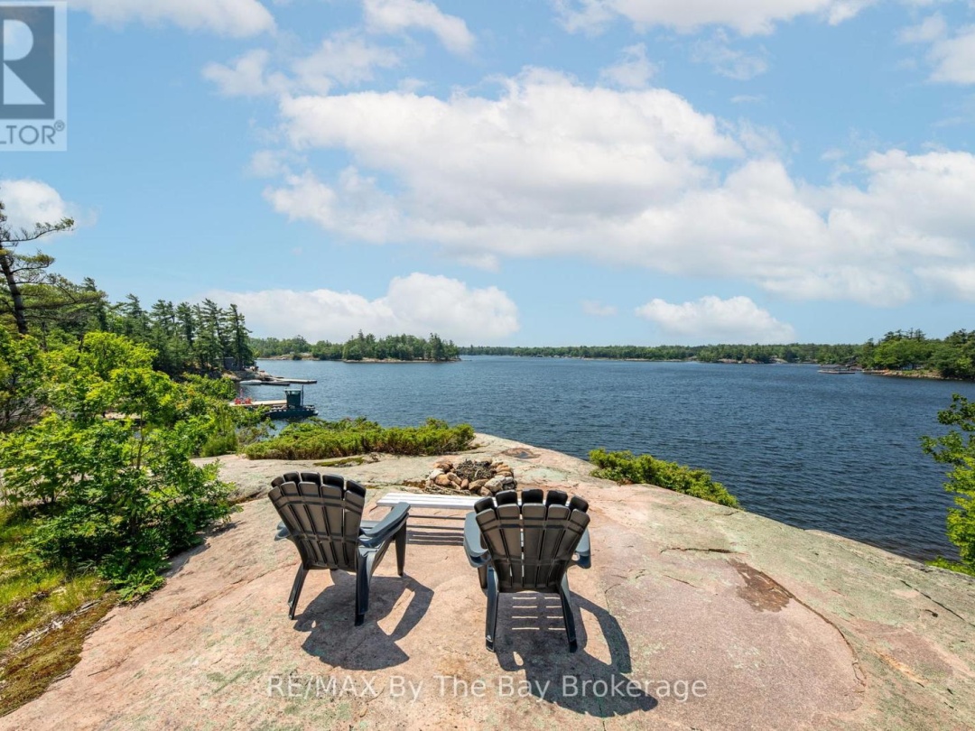 3572 ISLAND 820/MERMAID ISLAND, 