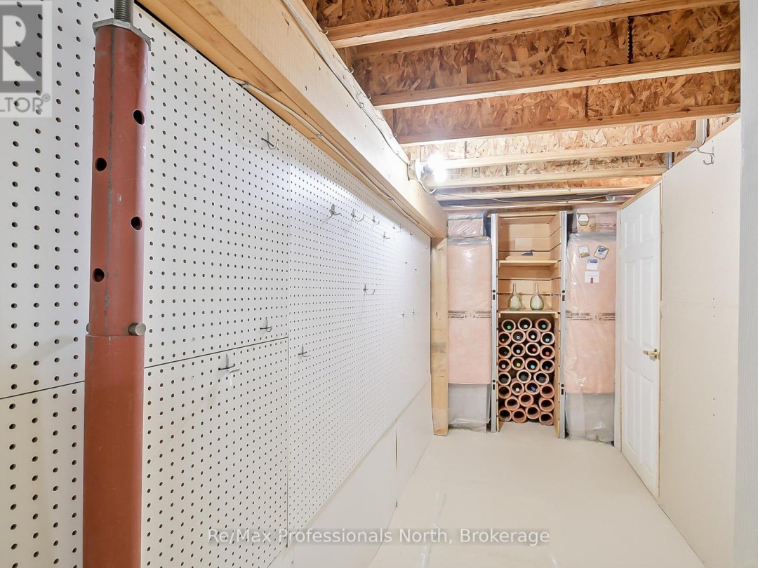 15 PINERIDGE GATE, 