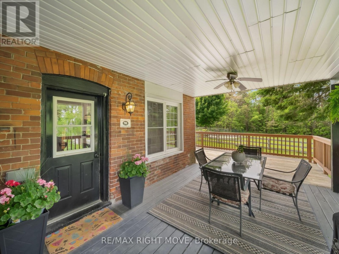 3062 TOWNLINE RR5 TOWNLINE, 