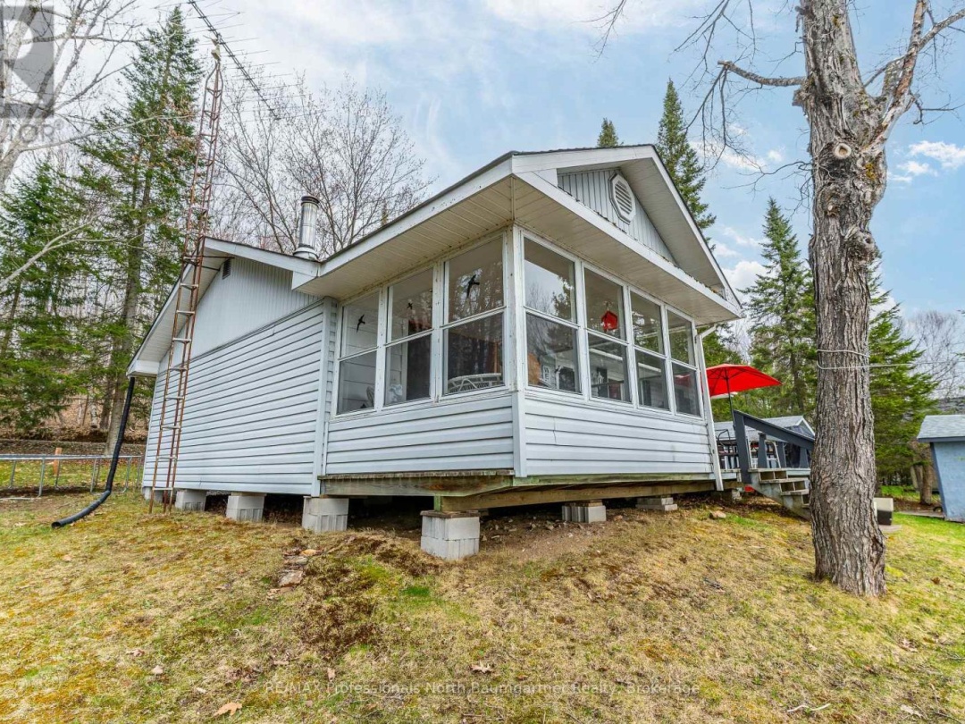 1175 Twin Rocks Lane, Kushog Lake