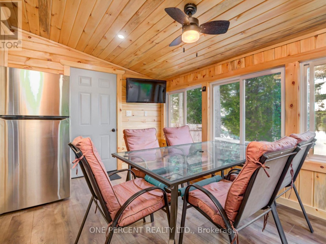 1105 Lakeshore Road, Gooderham Lake