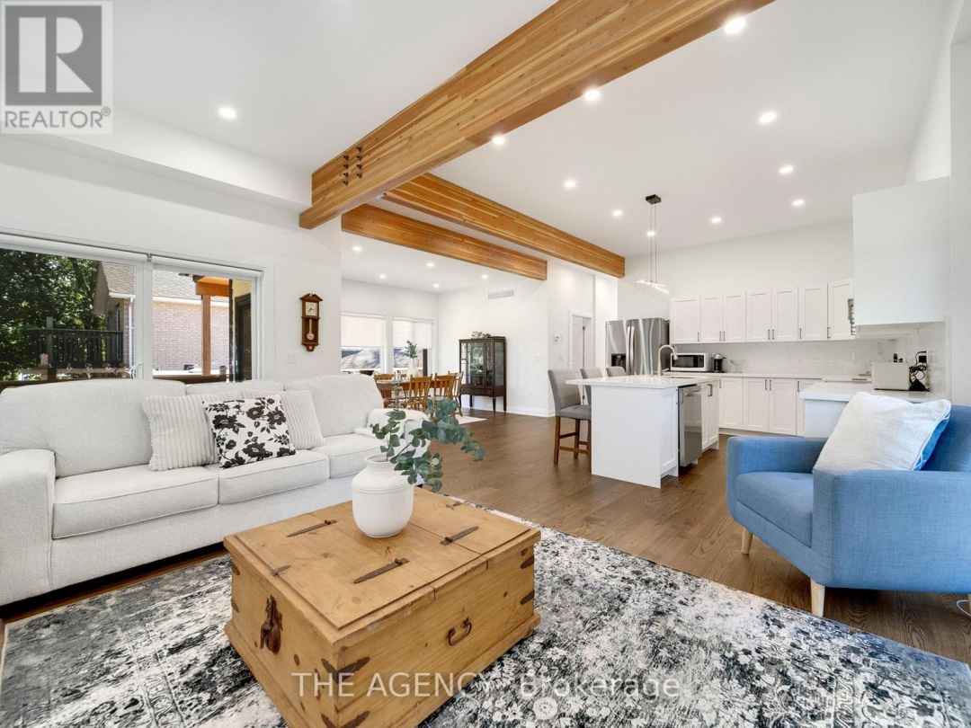 3963 Hilltop Road, Ramara
