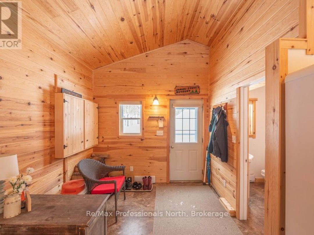 1145 Chelsea Lane, Maple Lake