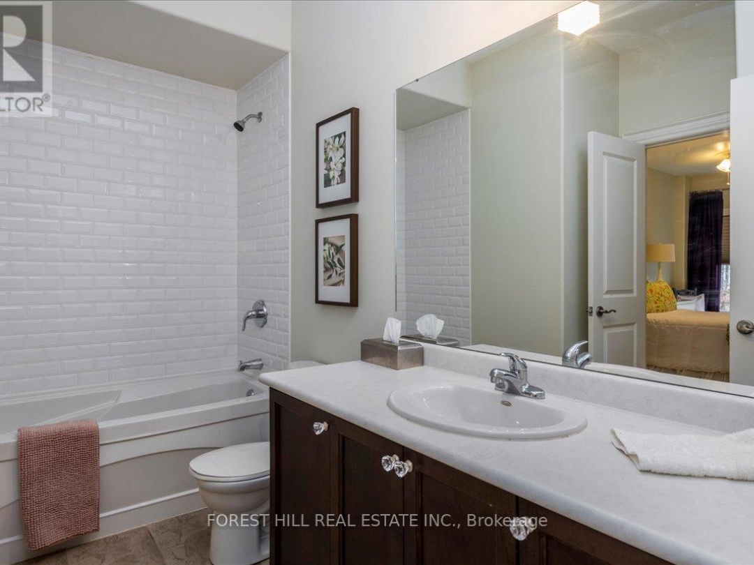 10 - 10 INVERMARA COURT, Lake Simcoe