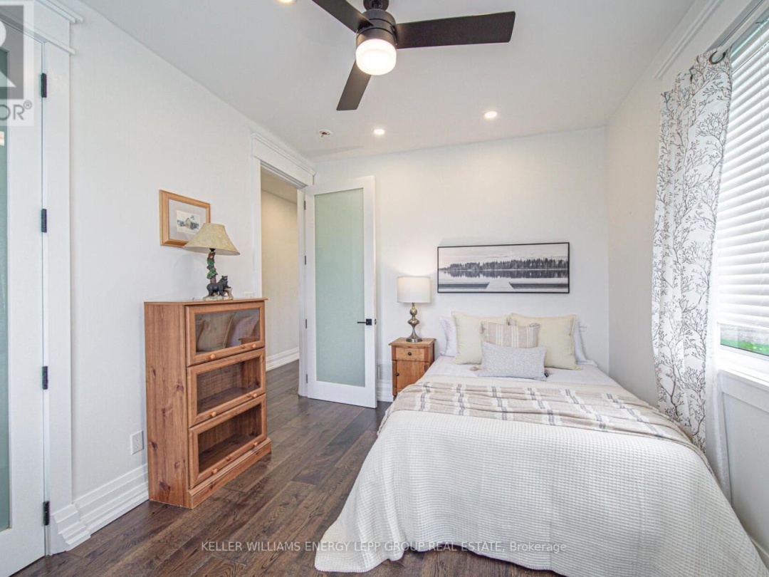 44 BALL POINT ROAD, 