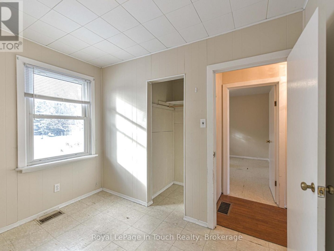 95 WESTMOUNT DRIVE N, 