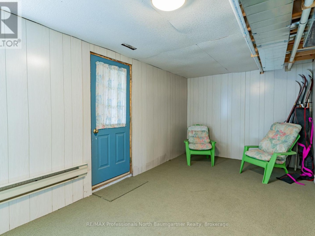 1053 Mink Road, Long Lake