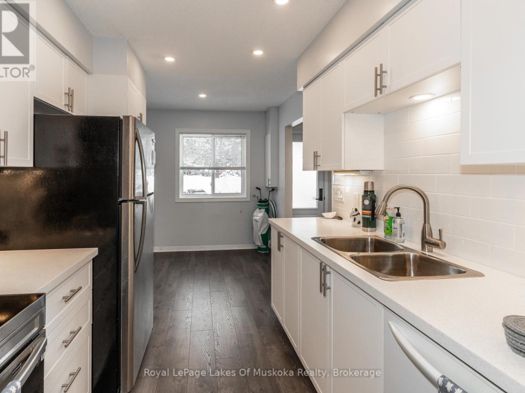 10 - 142 ECCLESTONE DRIVE, 