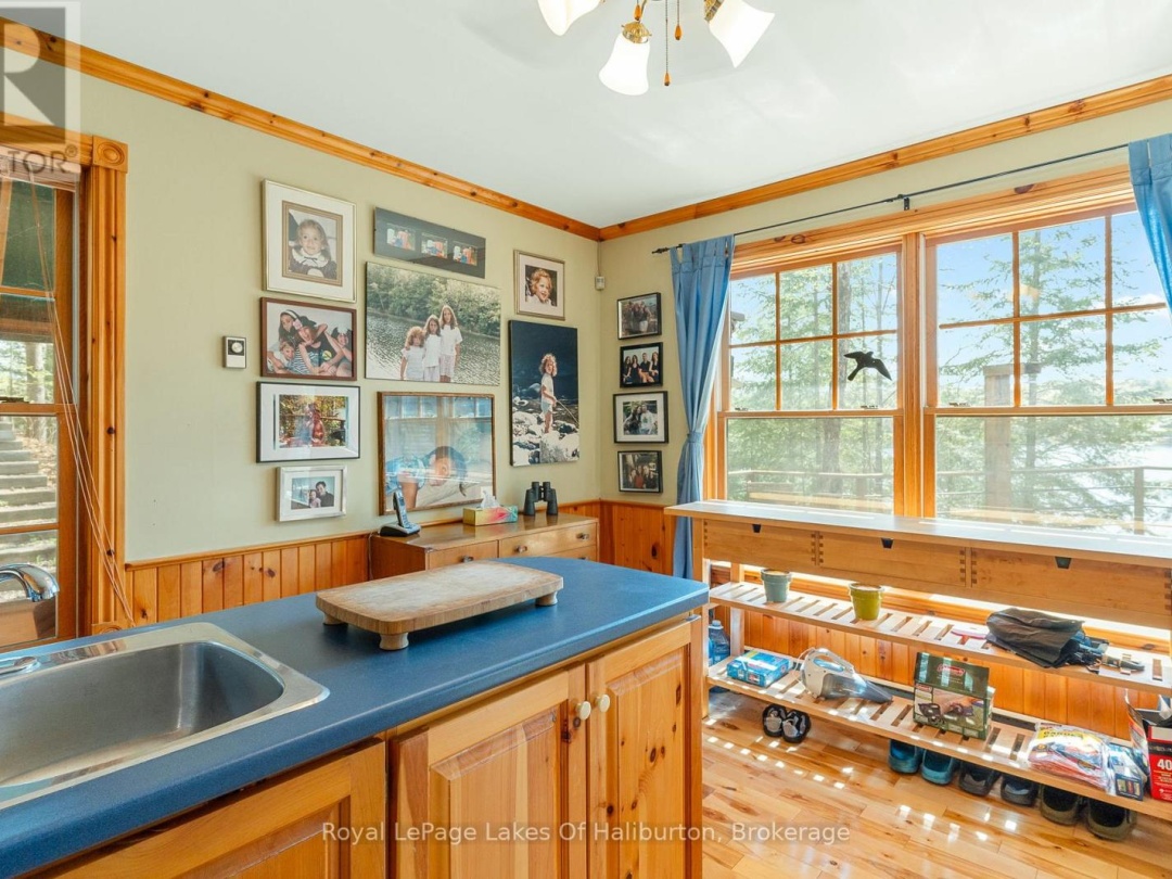 1248 Portage Road, Portage Lake