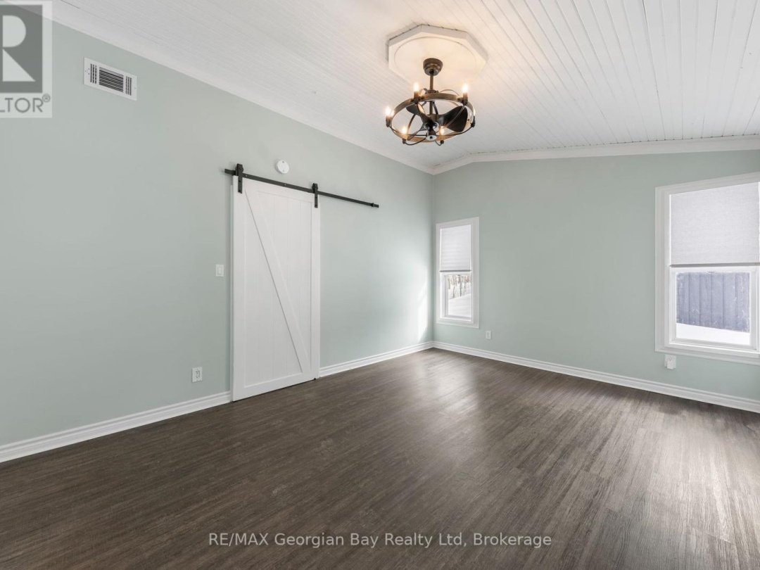 1745 TWIN OAKS CRESCENT, Matchedash 
