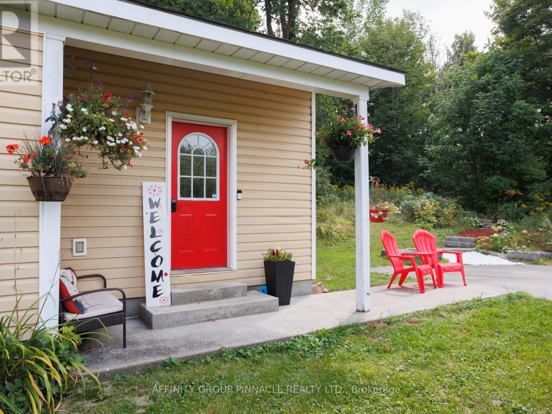 3462 MONCK ROAD, 