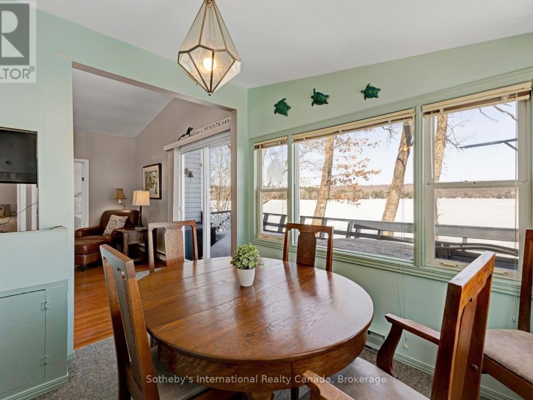 1028 Hillcrest Lane, Halls Lake