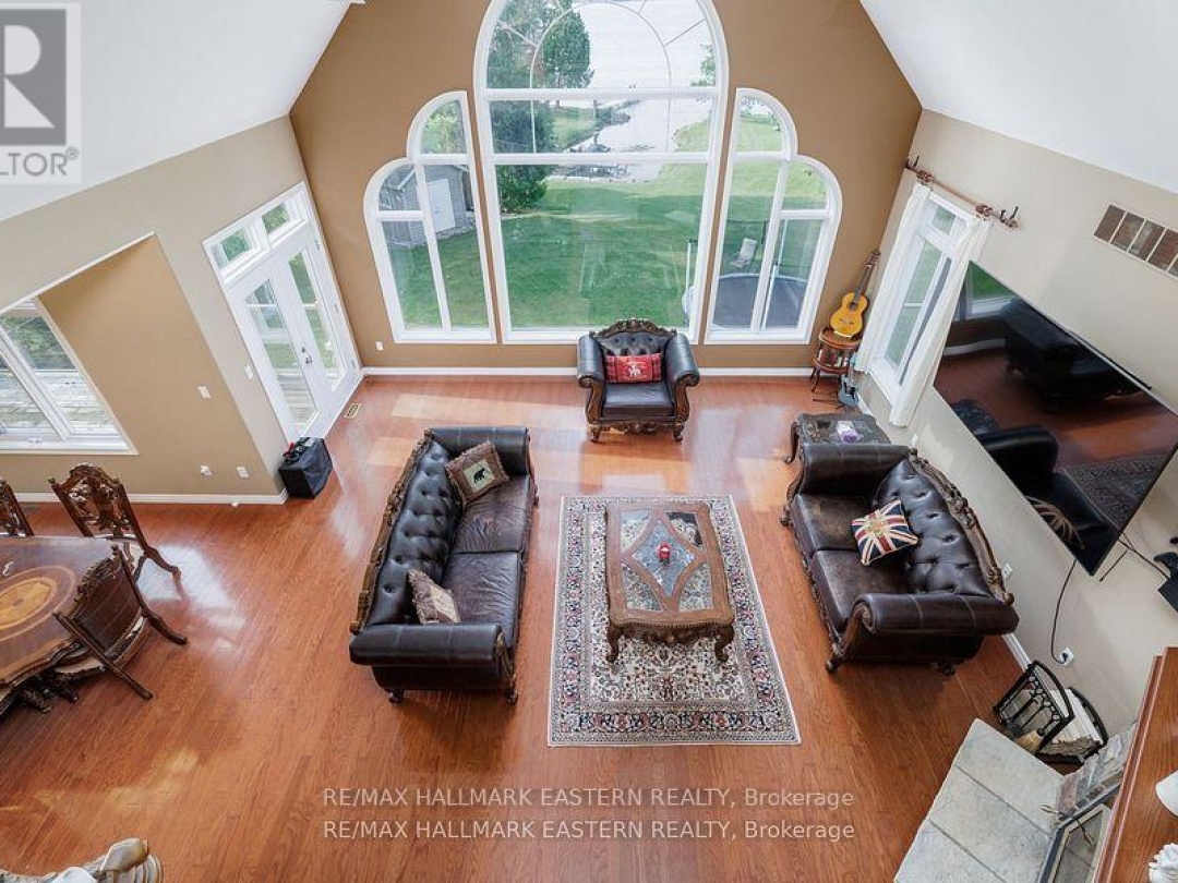 10 EARL KENNEDY ROAD, 