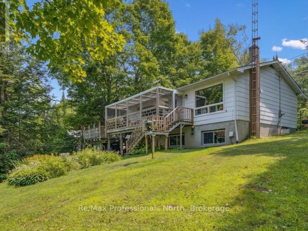 1042 RIVER HAVEN ROAD, Muskoka River