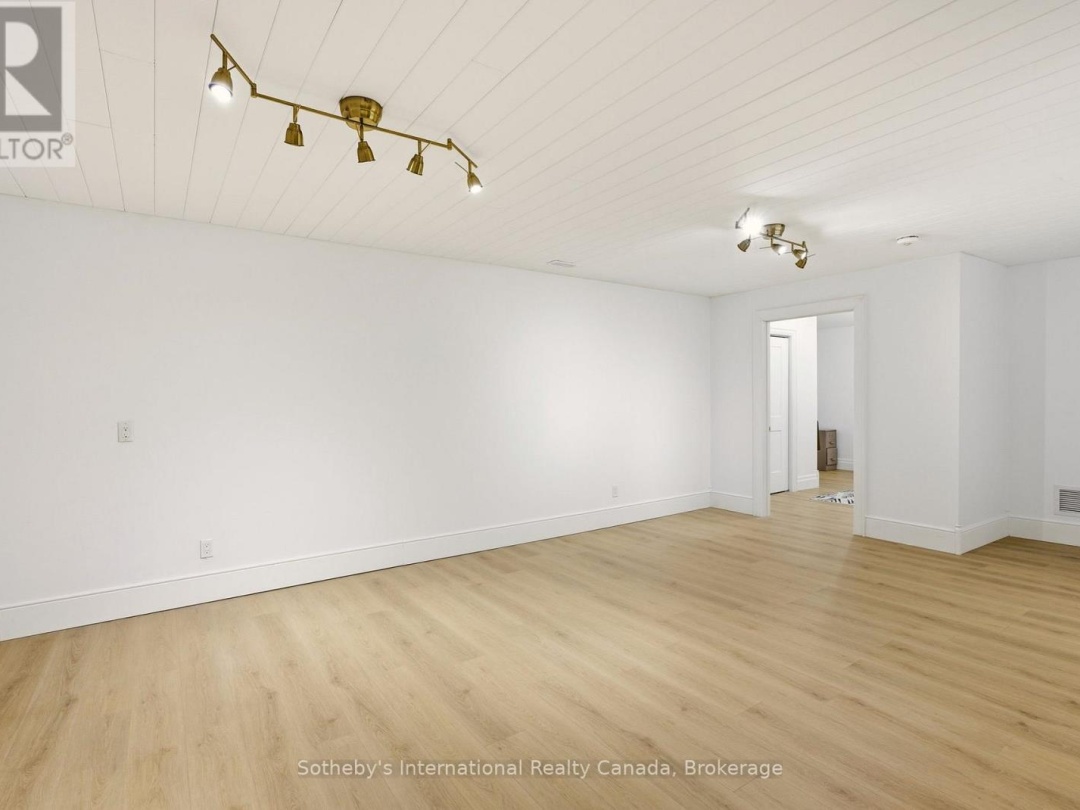 2435 RAVENSCLIFFE ROAD, 