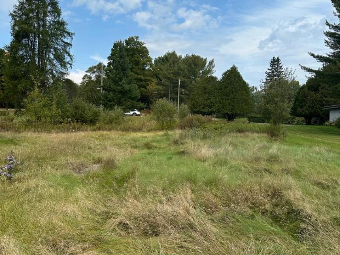 63 Pineridge Drive, McDougall