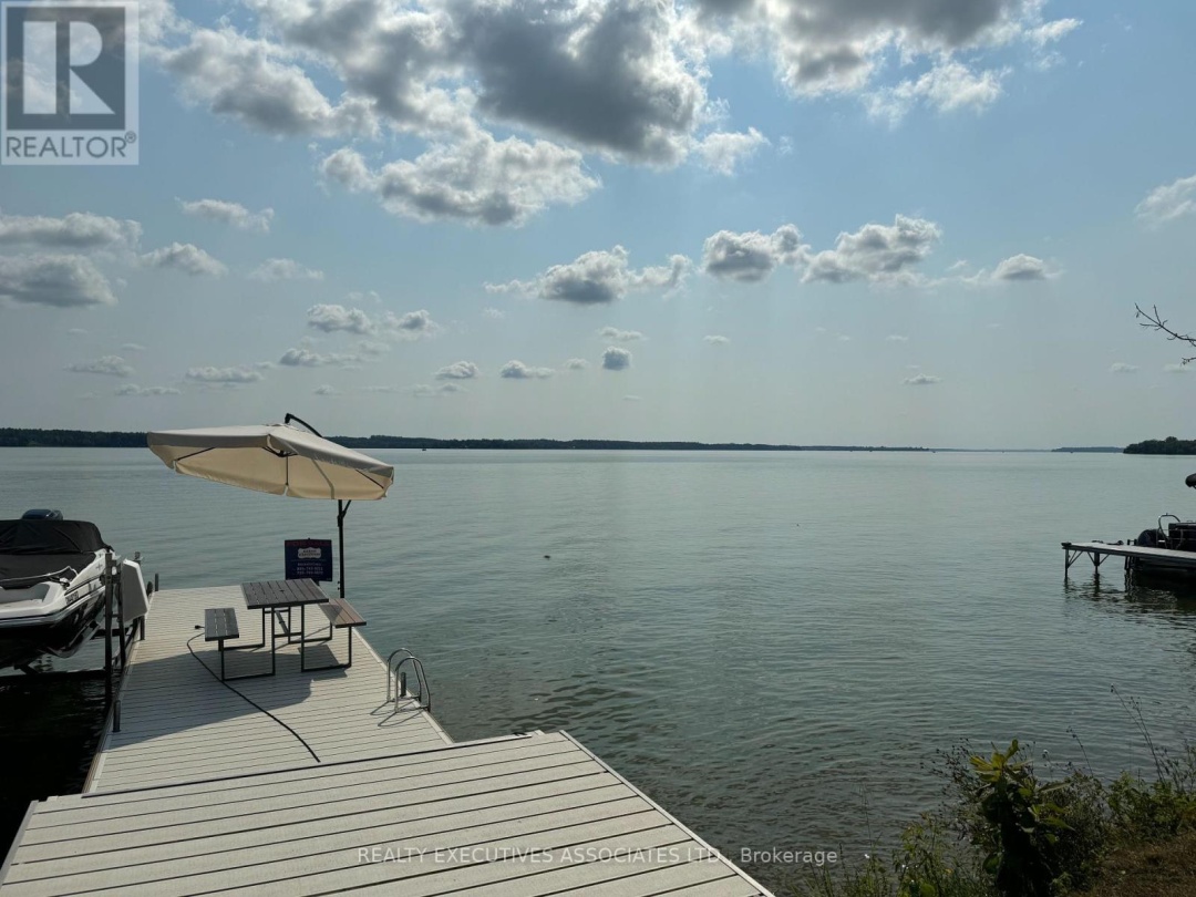 22 LAKEVIEW BOULEVARD, 