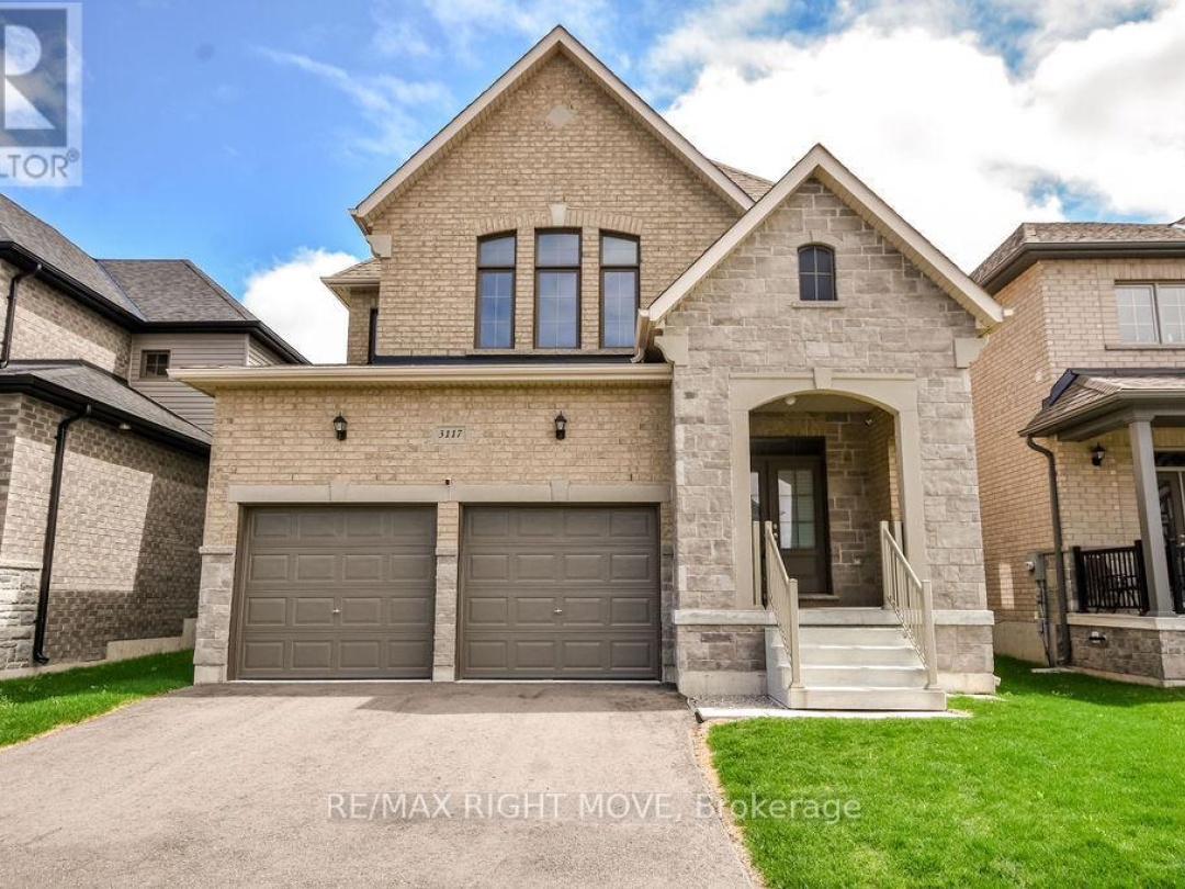 3117 Orion Boulevard, Orillia