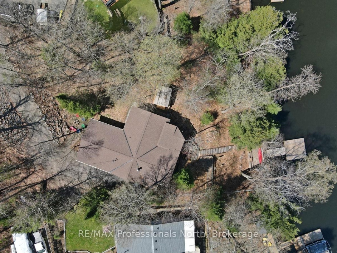 1039 Mink Road, Long Lake