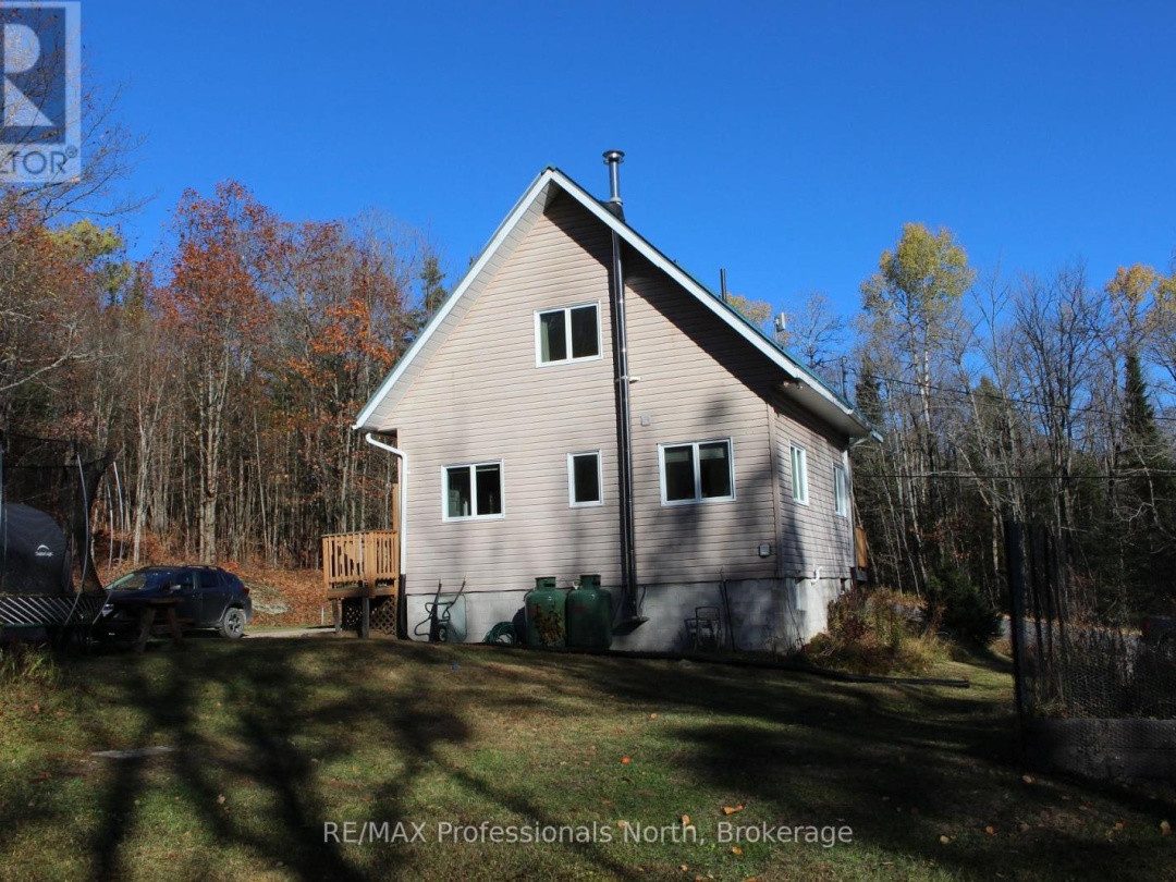 1121 OLD DONALD ROAD N, 