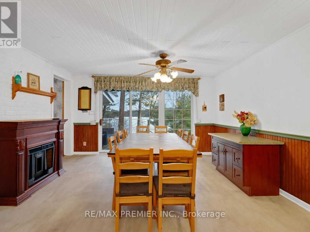 570 Phillip Street E, Gull Lake