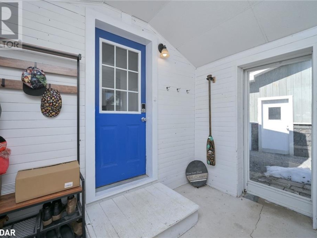 5653 12 Highway, Ramara