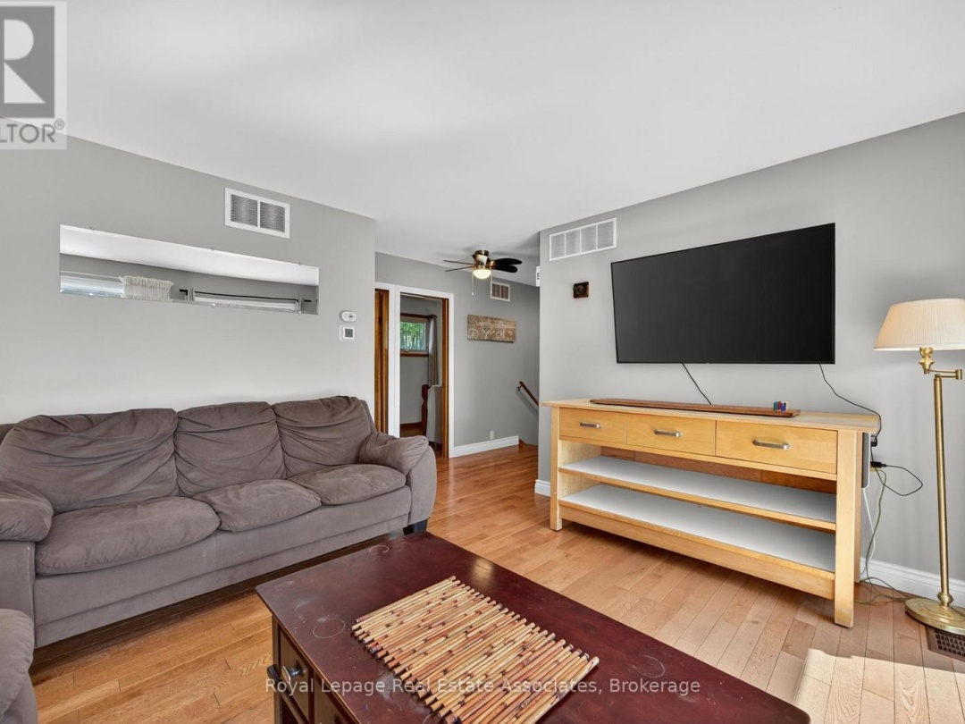 389 FALCON ROAD, 