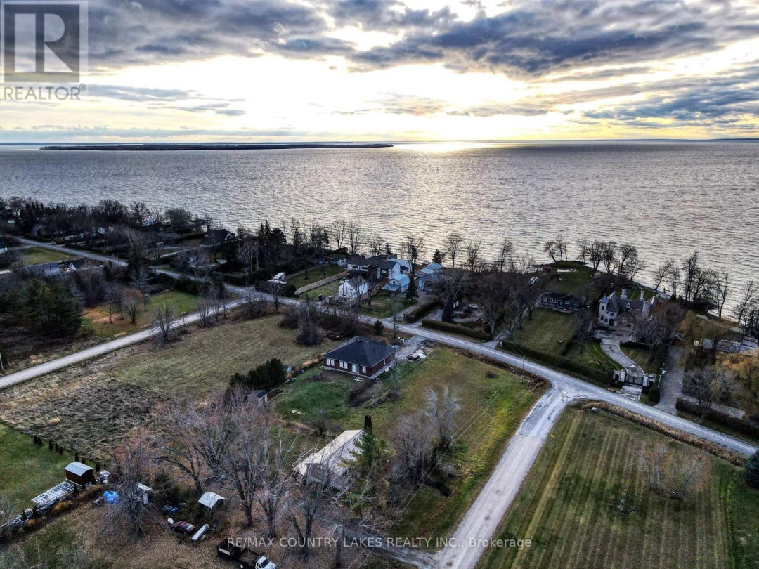 2899 GEORGINA DRIVE,