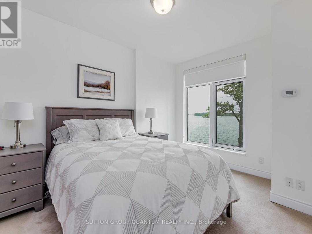 210 - 90 ORCHARD POINT ROAD, 
