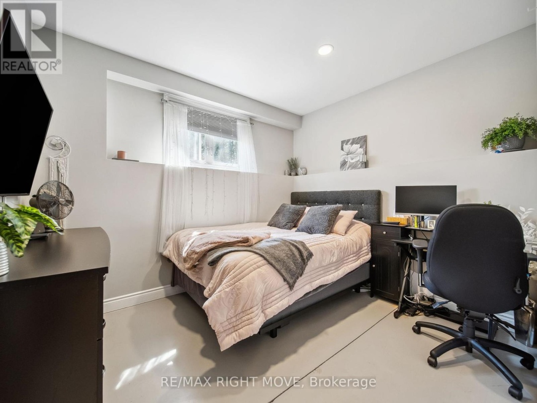 1 & 2 - 112B CREIGHTON STREET, Ramara (Atherley)