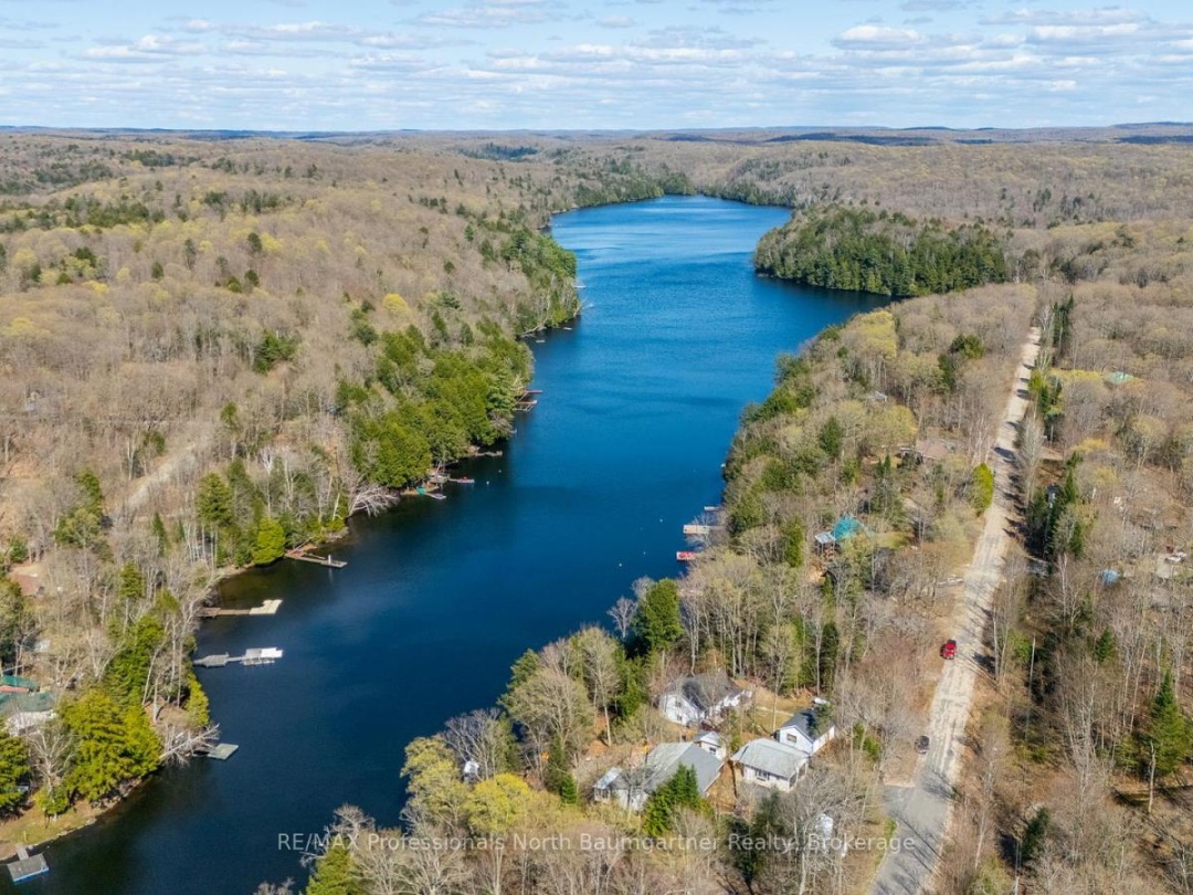 1053 Mink Road, Long Lake