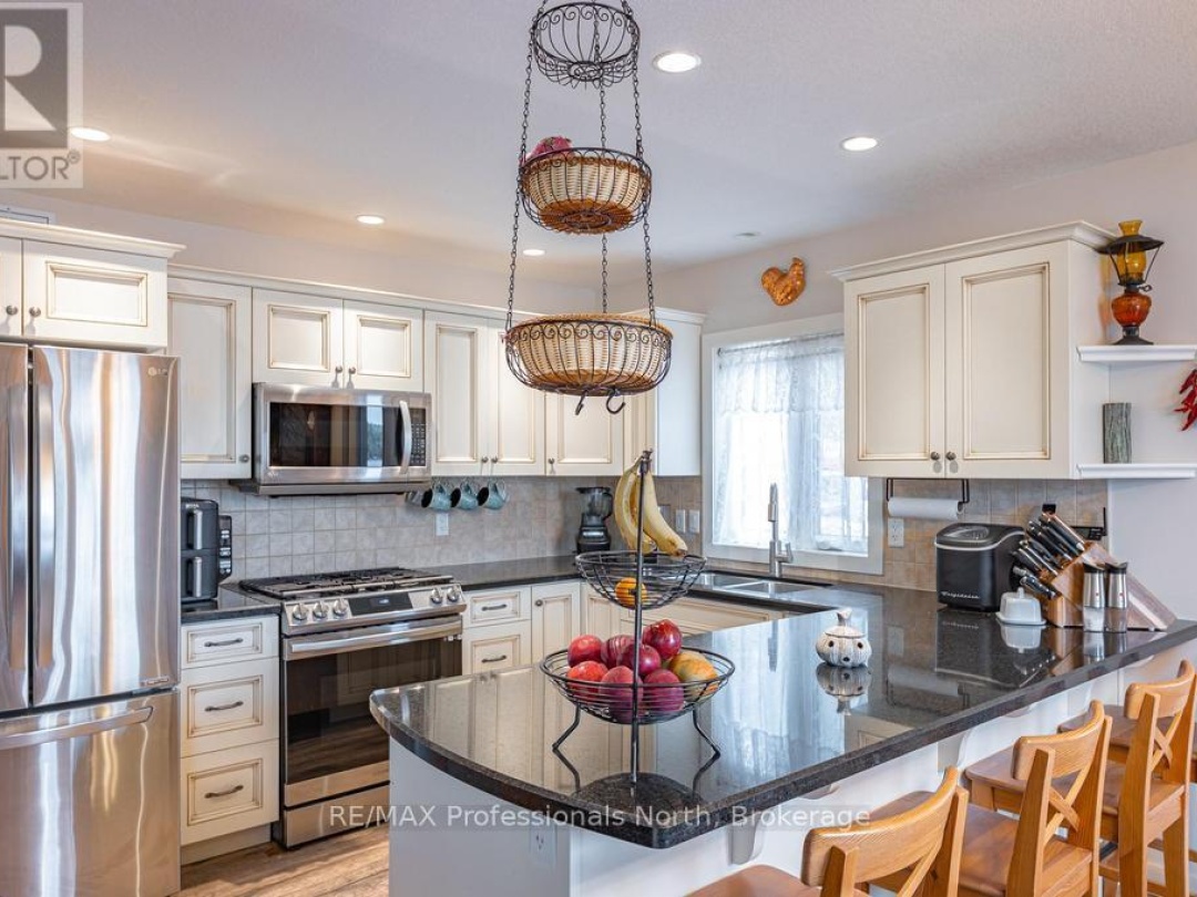 1325 Claude Brown Road, Bob Lake