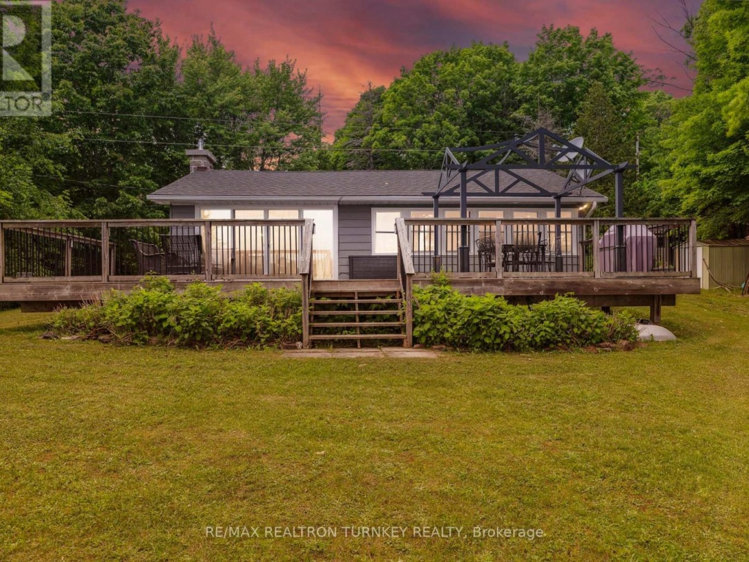 310 Northern Avenue, Big Bald Lake