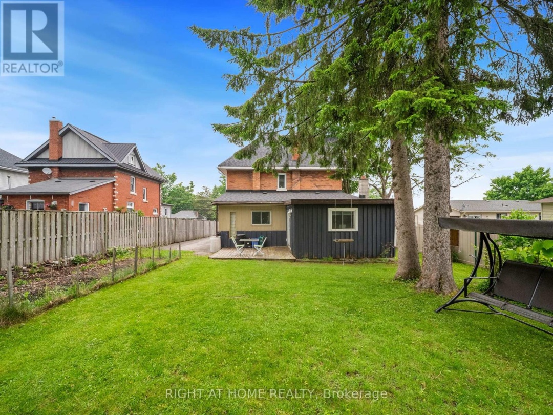 251 LACLIE STREET, 