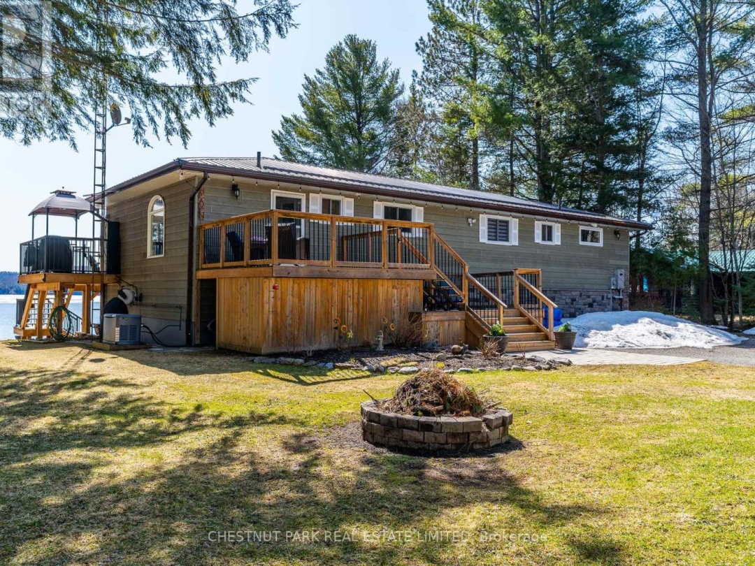 1168 Curry Road, Haliburton Lake