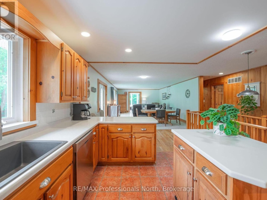 1006 TENNYSON ROAD, 