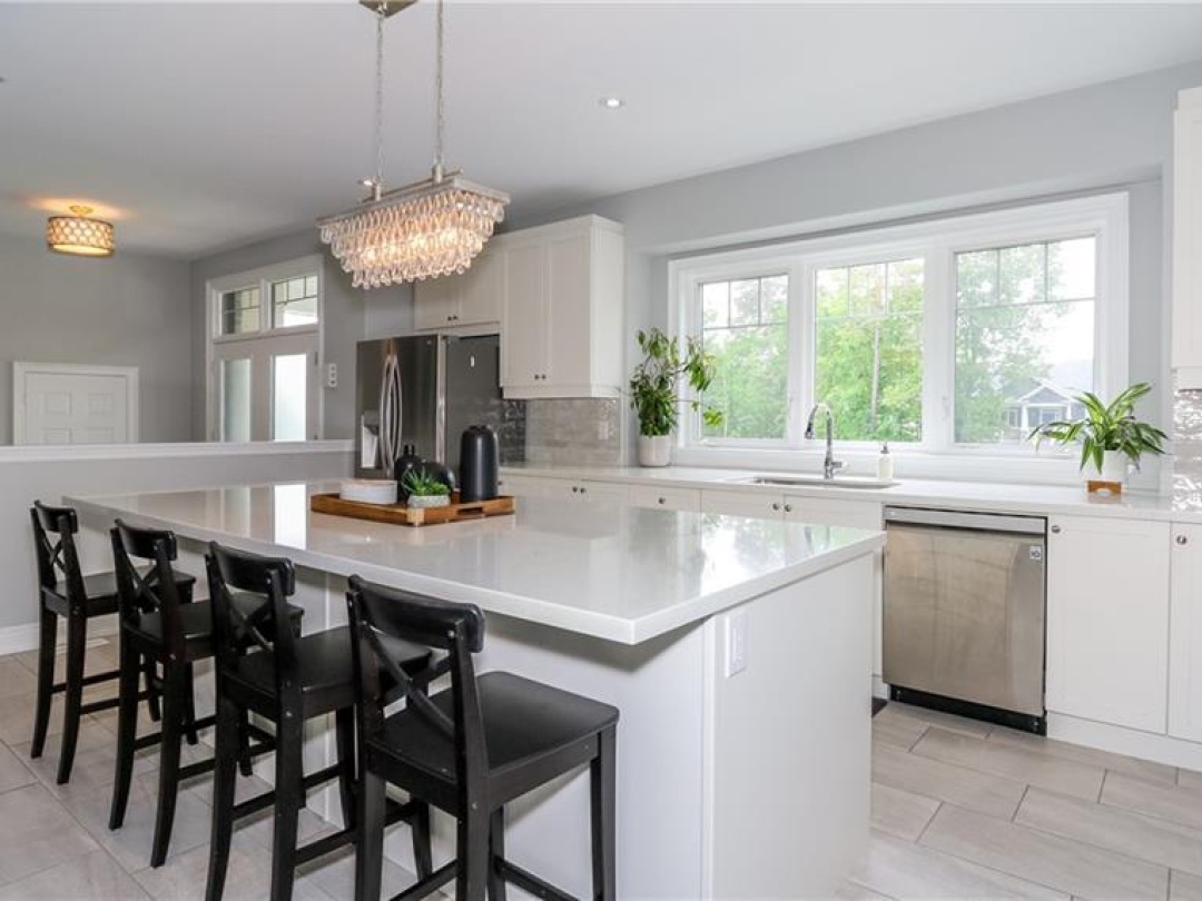 2066 Elana Drive, Orillia