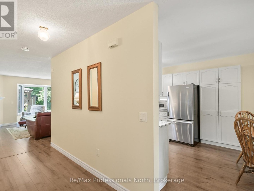 21 WOODMAN'S CHART, Gravenhurst (Muskoka (S))