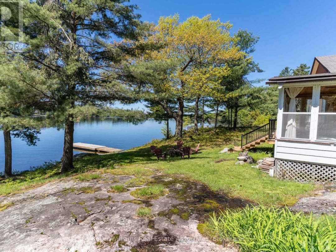 Unit 2 1200 North Shore Drive, Gull Lake