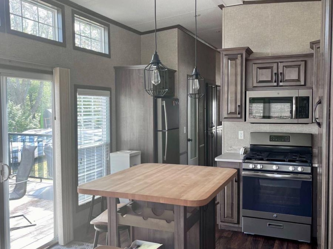 30 2152 County 36 Road, Emily Creek