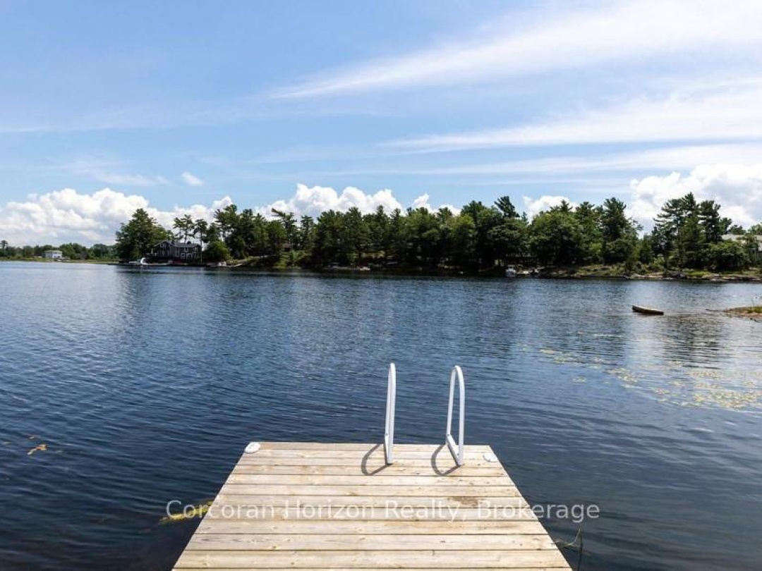 64 Wolverine Beach Road, Georgian Bay