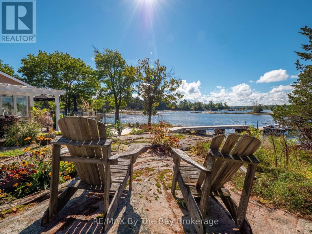 4476 ISLAND 1040/LITTLE BEAUSOLEIL ISLAND, 
