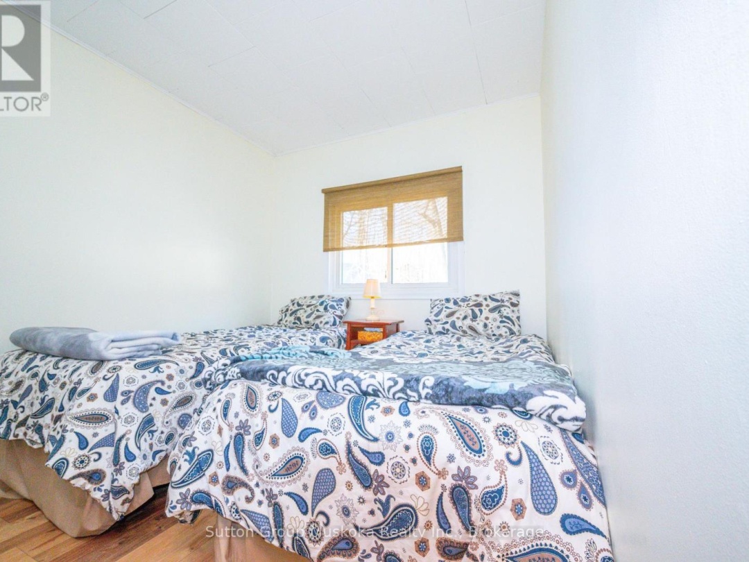 562 AND 568 EAST WASEOSA LAKE ROAD, 