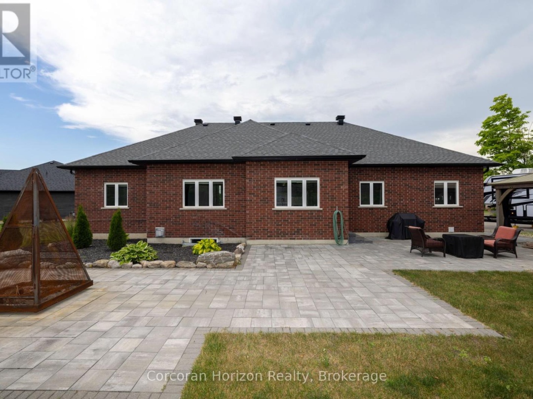 12 REIDS RIDGE, 
