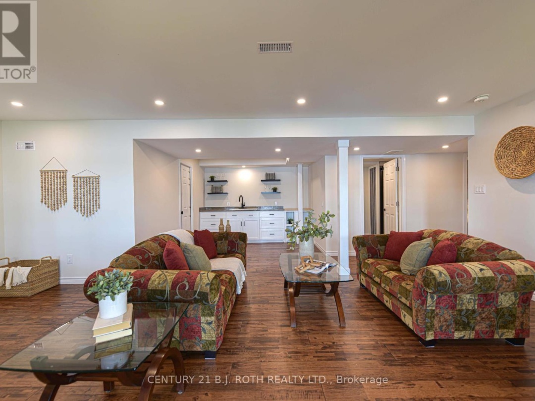 1007 1100 ROAD, 