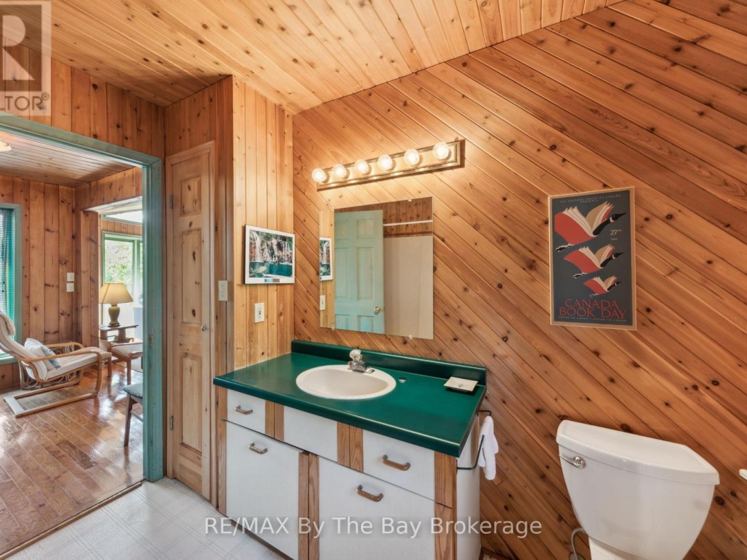12 IS 3900 GEORGIAN BAY, 