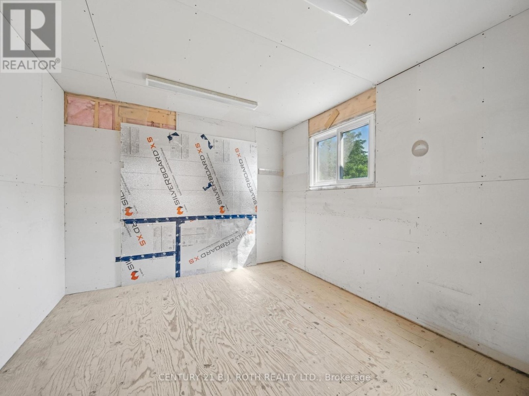 138 SIMCOE STREET, 