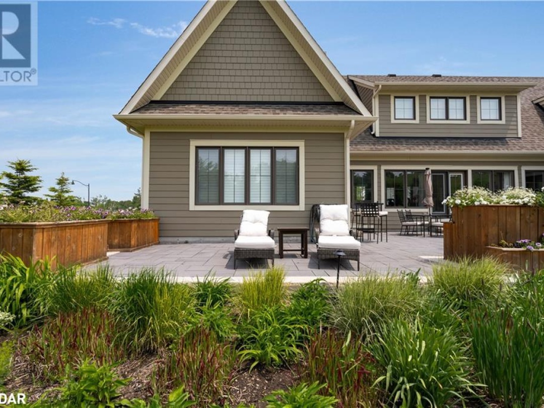 12 THOROUGHBRED Drive, 