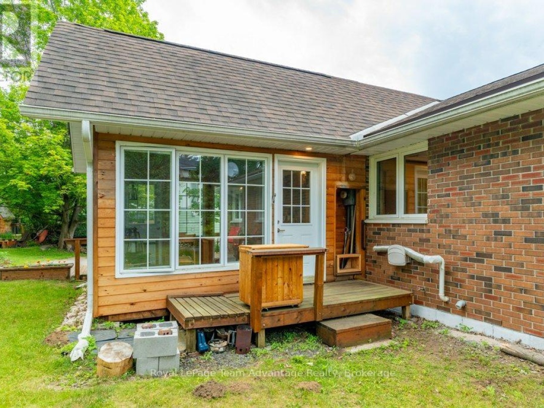 1 VICTORIA AVENUE, 